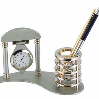 Đồng hồ để bàn hai cột cắm bút